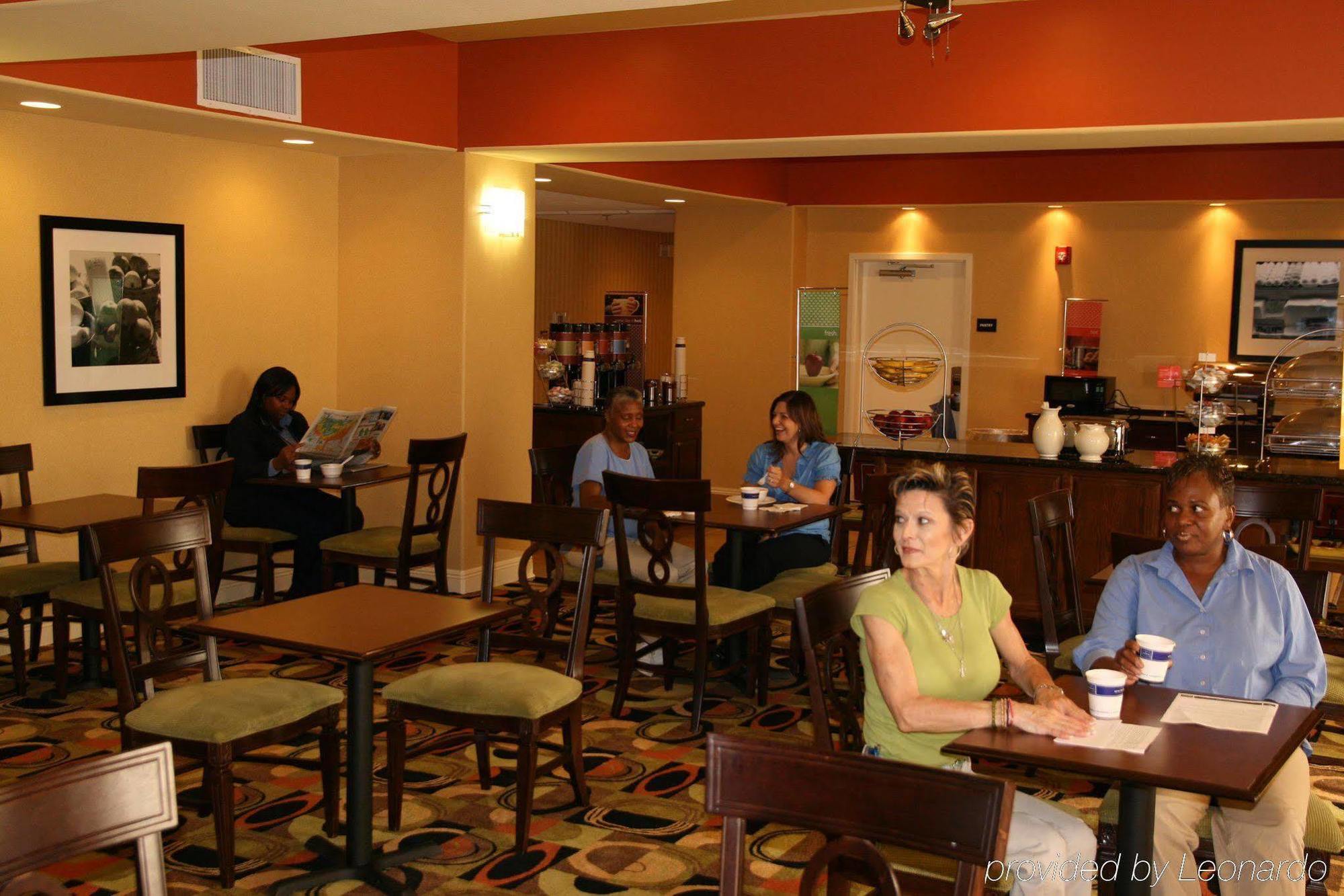 Hampton Inn Baton Rouge - Denham Springs Étterem fotó